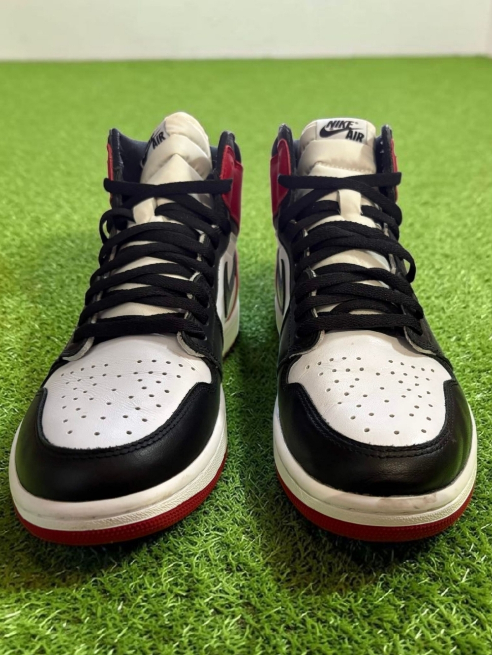 Air Jordan 1 Bred Toe Sz 12 Used StockX - Picture 3 of 6